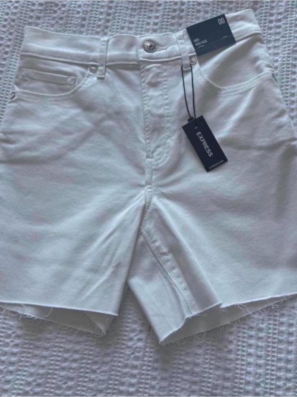 Express White High-Rise Frayed Hem Denim Shorts
